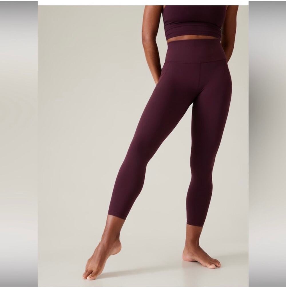 Athleta Leggings Womens Medium Burgundy Salutation Stash 7/8 Yoga Gym Pilates